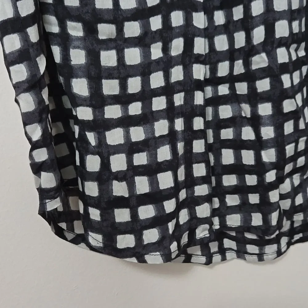 11•1 TYLHO Anthropologie Squares Black White Sleeveless Top Size Small Women's - Picture 2 of 6